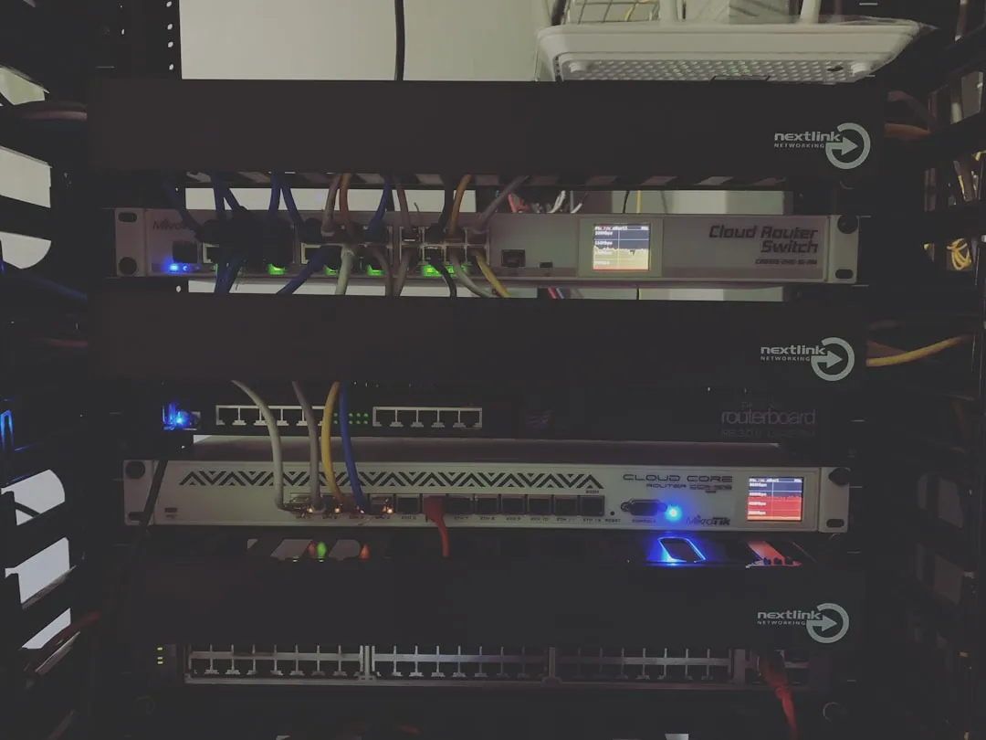 شبکه توزیعشده برای تداوم سرویس ایمیل سازمانی